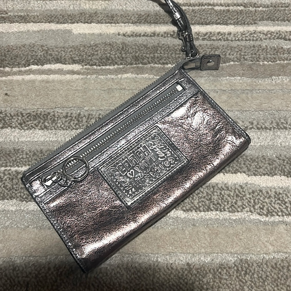 Coach Poppy Wristlet